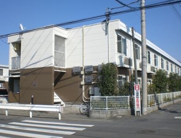 レオパレスニューウェルIIの物件外観写真